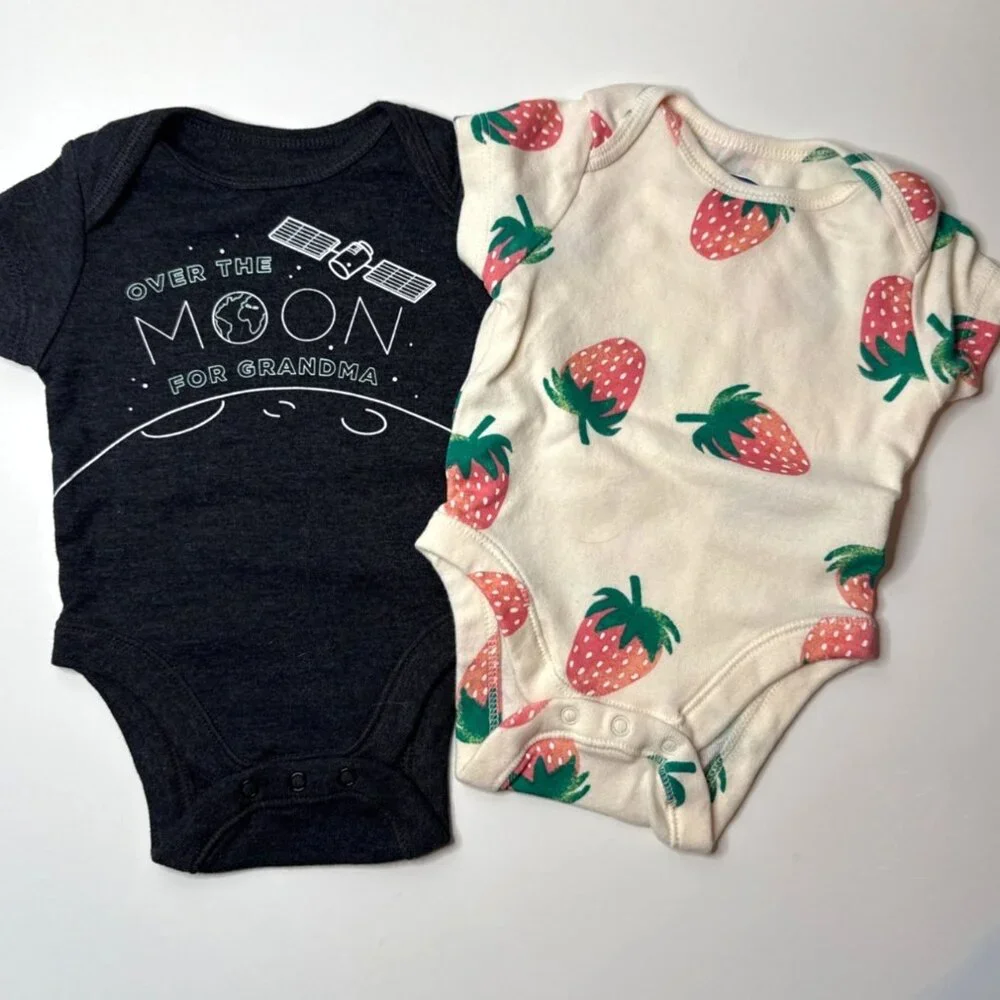 Old Navy Baby Girls Bodysuit Bundle 0-3 M‎ Lot of 4